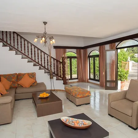 Dos Pinos Holiday home